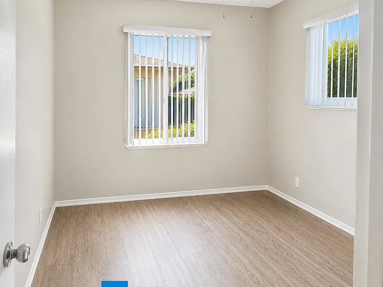 5315 Whitsett Ave #6 — Photo 11