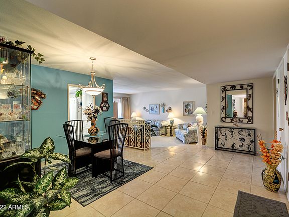 3rd image of 10718 W Tropicana Cir