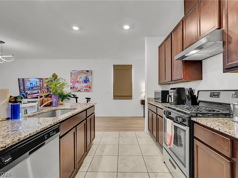 7058 Baza Ave — Photo 10
