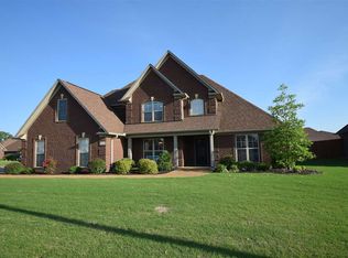 213 Long Leaf Dr, Medina, TN 38355