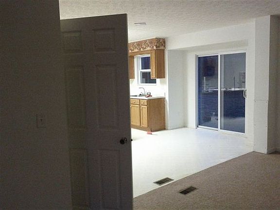 Living Room - Kitchen