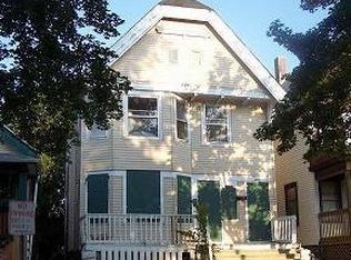 2909 N 29th St, Milwaukee, WI 53210