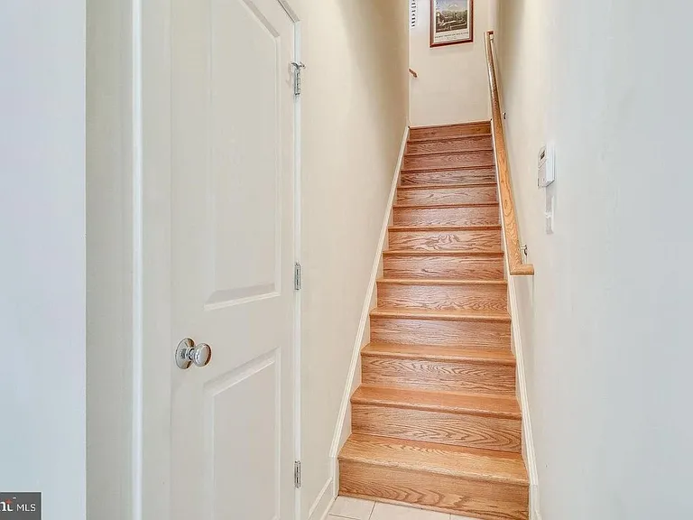 12163 Waveland St — Photo 4