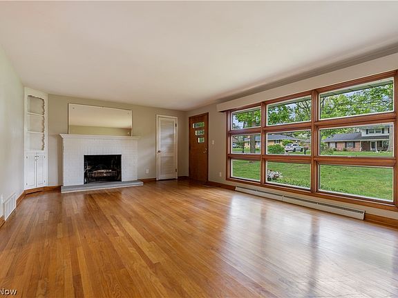 2nd image of 1715 Jackson Ave NW