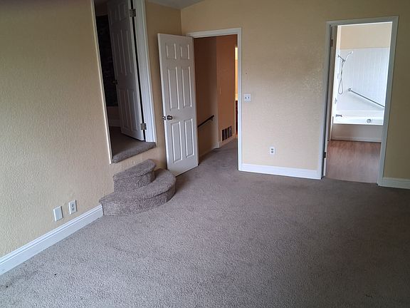 5th image of 3760 N Country Dr