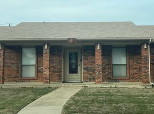 3465 Livingston Ln, Carrollton, TX 75007