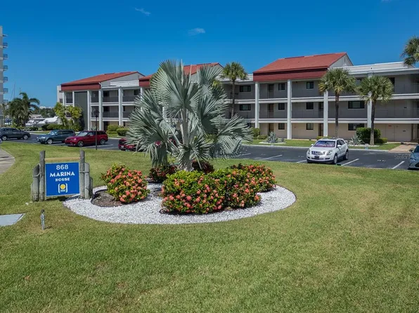 868 Bayway Blvd APT 208, Clearwater, FL 33767