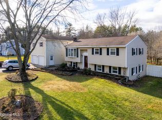 104 Ingersoll Rd, Saratoga Springs, NY 12866