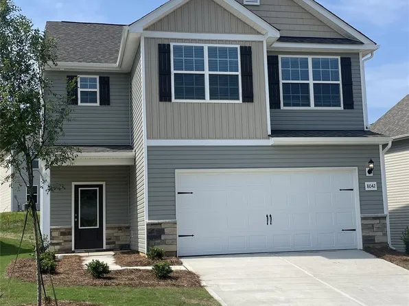 8042 Moose Creek Dr, Charlotte, NC 28214