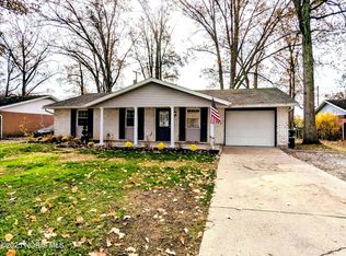 1715 Ralvan Dr, Defiance, OH 43512