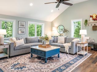 2725 Thomas Jefferson Pkwy, Charlottesville, VA 22902