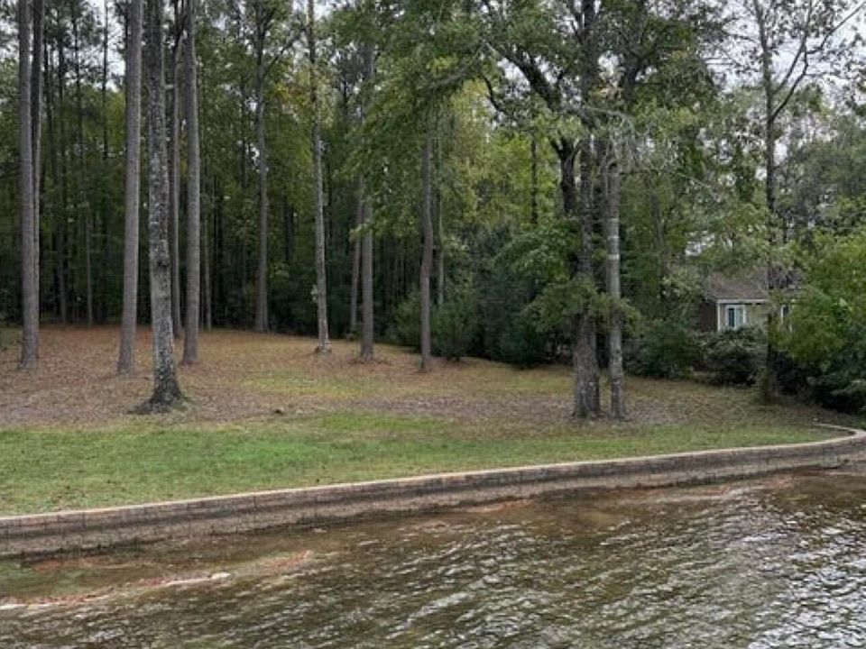 1st image of 48 Brookwood Ln