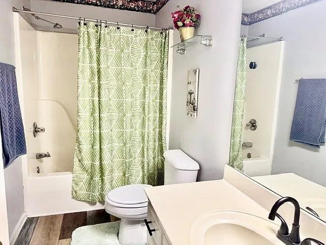 1626 Lagenia Ct — Photo 17