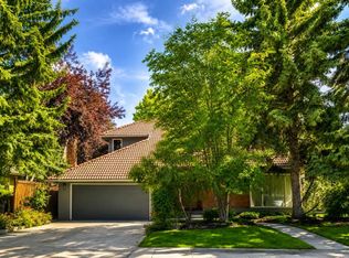 521 N 30th Ave SW, Calgary, AB T2S 0P4