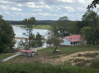 242 Woodruff Ln, Cadiz, KY 42211