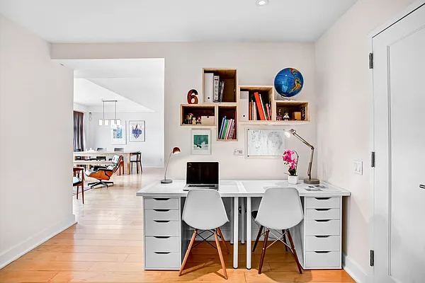 Sold by Compass | media 20