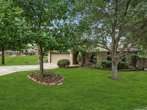 3rd image of 13606 OAK BREEZE
