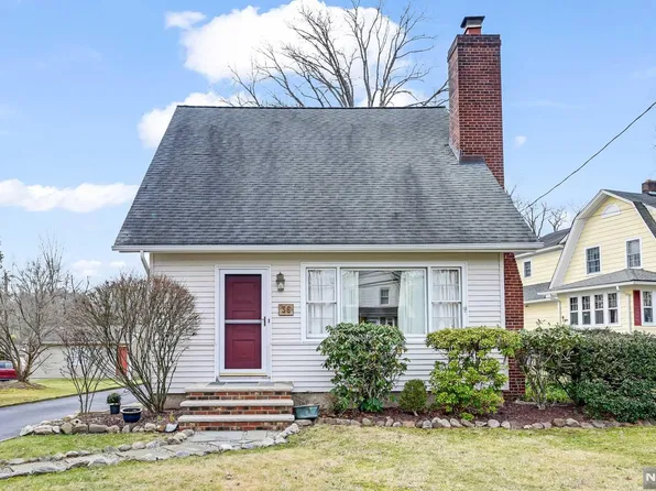 36 Rivervale Rd, Park Ridge, NJ 07656