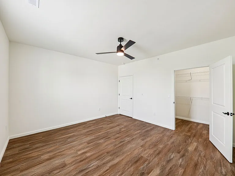 Thornwood Apartments — Photo 26