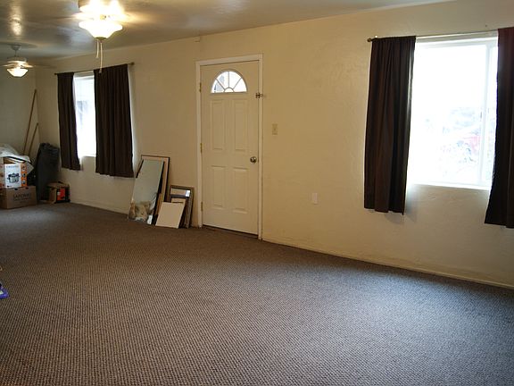 old pic of the front room