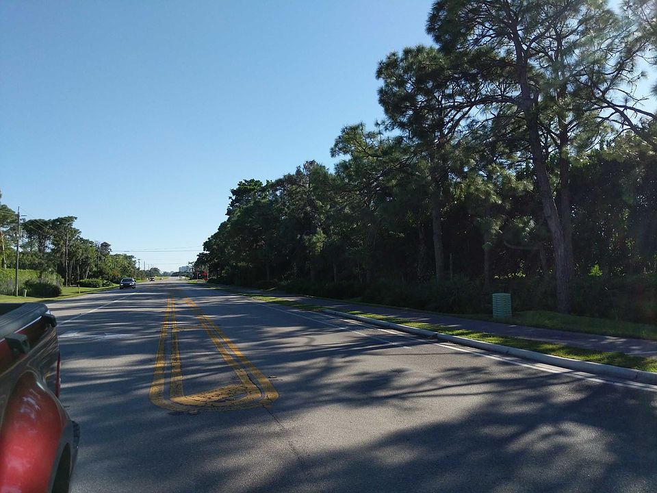 2nd image of 410 Eden Bay Dr