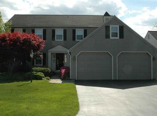 11 Birchwood Ct, Albany, NY 12211