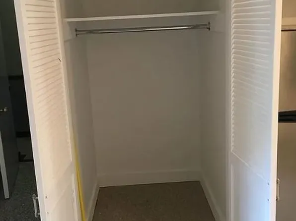 577 2nd Avenue image 8 of 12