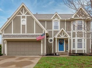 5400 Aminda St, Shawnee, KS 66226