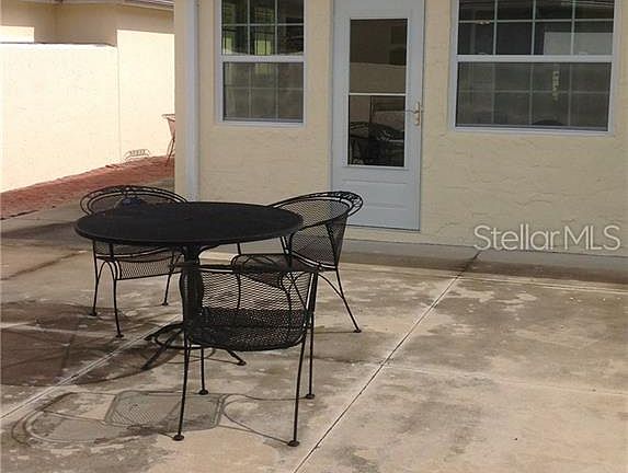 3rd image of 408 Carmel Ave