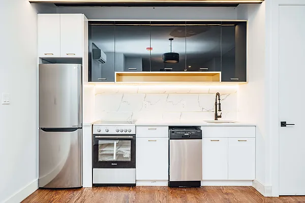 Rented by Nooklyn NYC LLC | media 39