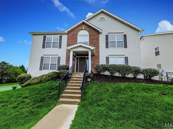 701 Tower Grove Dr APT A, Fairview Heights, IL 62208
