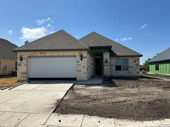 964 Virgil Way, Castroville, TX 78009