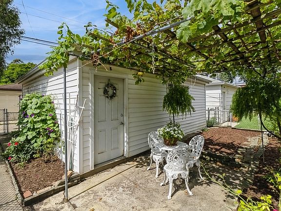 3rd image of 5264 N Liano Ave