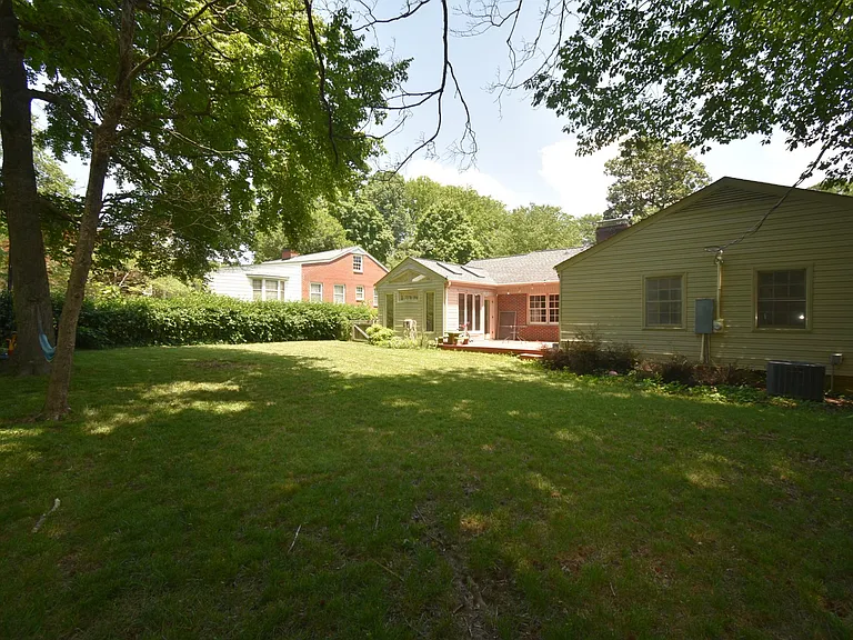 519 Audubon Dr — Photo 37