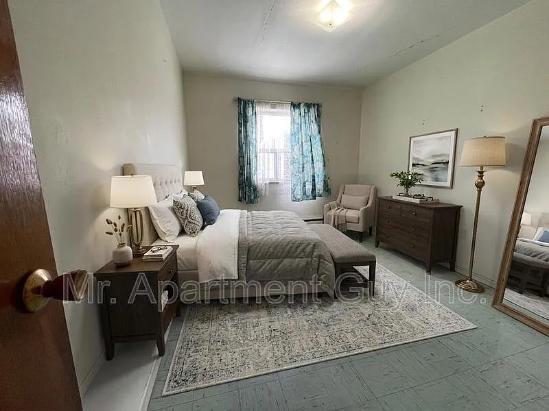 2 bed, 1.0 bath, $1,545 — Photo 3