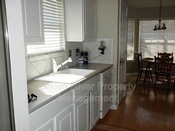 5th image of 140 Afton Ln