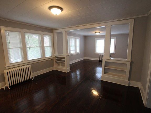 3rd image of 702 4th St NW