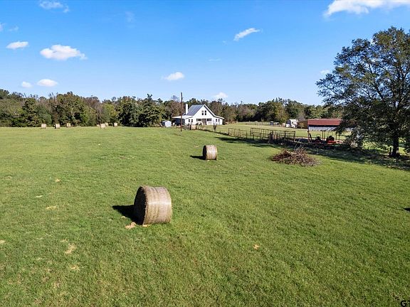3rd image of 662 County Road 2412