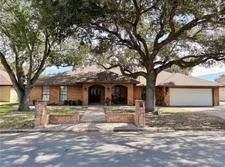1117 S 1st 1/2 St, McAllen, TX 78501