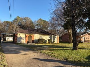 5852 Roxboro Dr, Montgomery, AL 36117