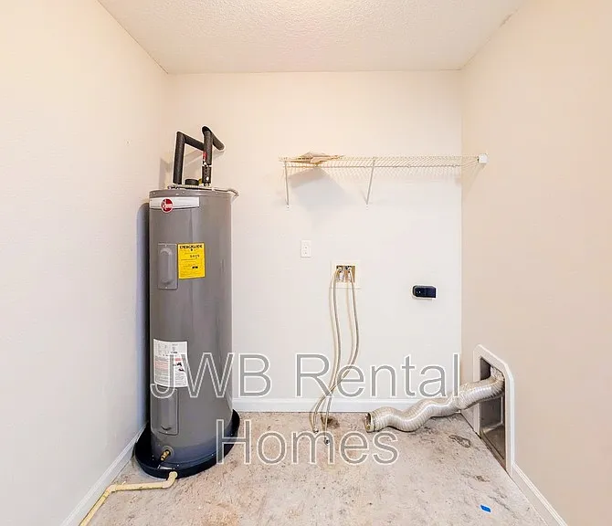 8474 McGirts Village Ln — Photo 11