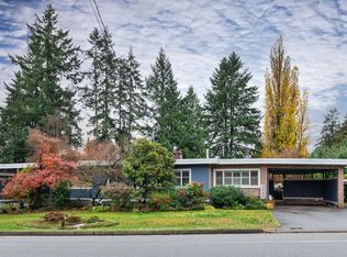 3669 Edgemont Blvd, North Vancouver, BC V7R2P6