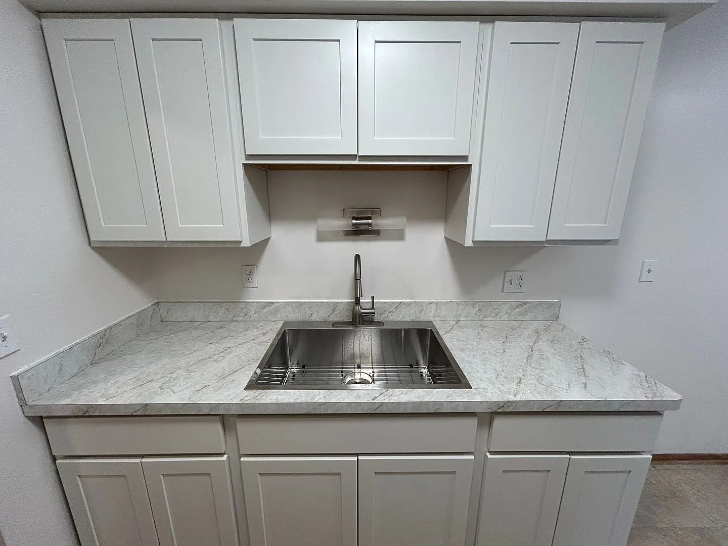 1216 Memorial Drive — Photo 3