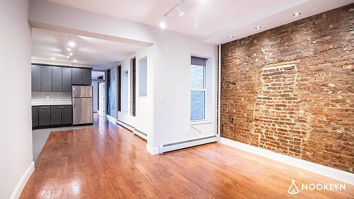 Rented by Nooklyn NYC LLC | media 4