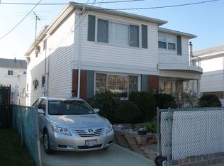 14942 Weller Ln, Rosedale, NY 11422