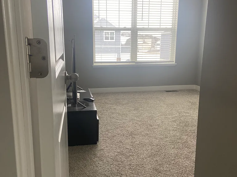 1061 Northstar Way — Photo 4