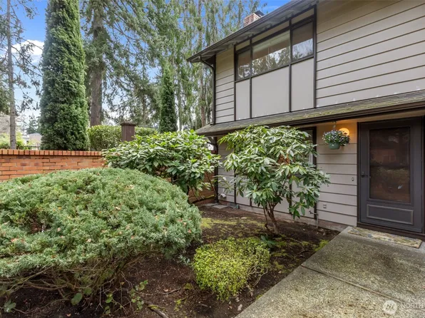 1717 150th Avenue SE #1, Bellevue, WA 98007