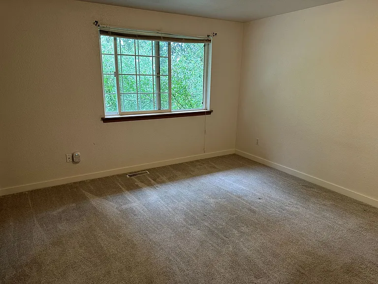 15345 Berry Valley Dr SE — Photo 10
