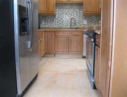 4th image of 1008 N 21st St