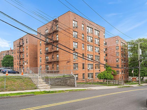2nd image of 555 Bronx River Road #3P